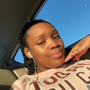 Meet your Posher, Lynae